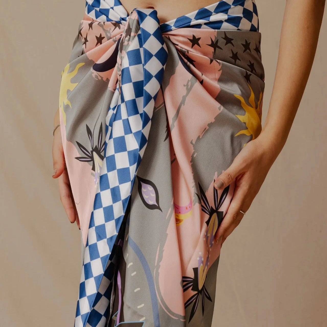 Palma Wilderness Lover Sarong Sage Green X Salmon