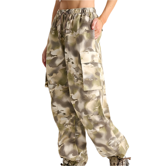 Nike Women's Sportswear Mid-Rise Oversized Camo Cargo Pants