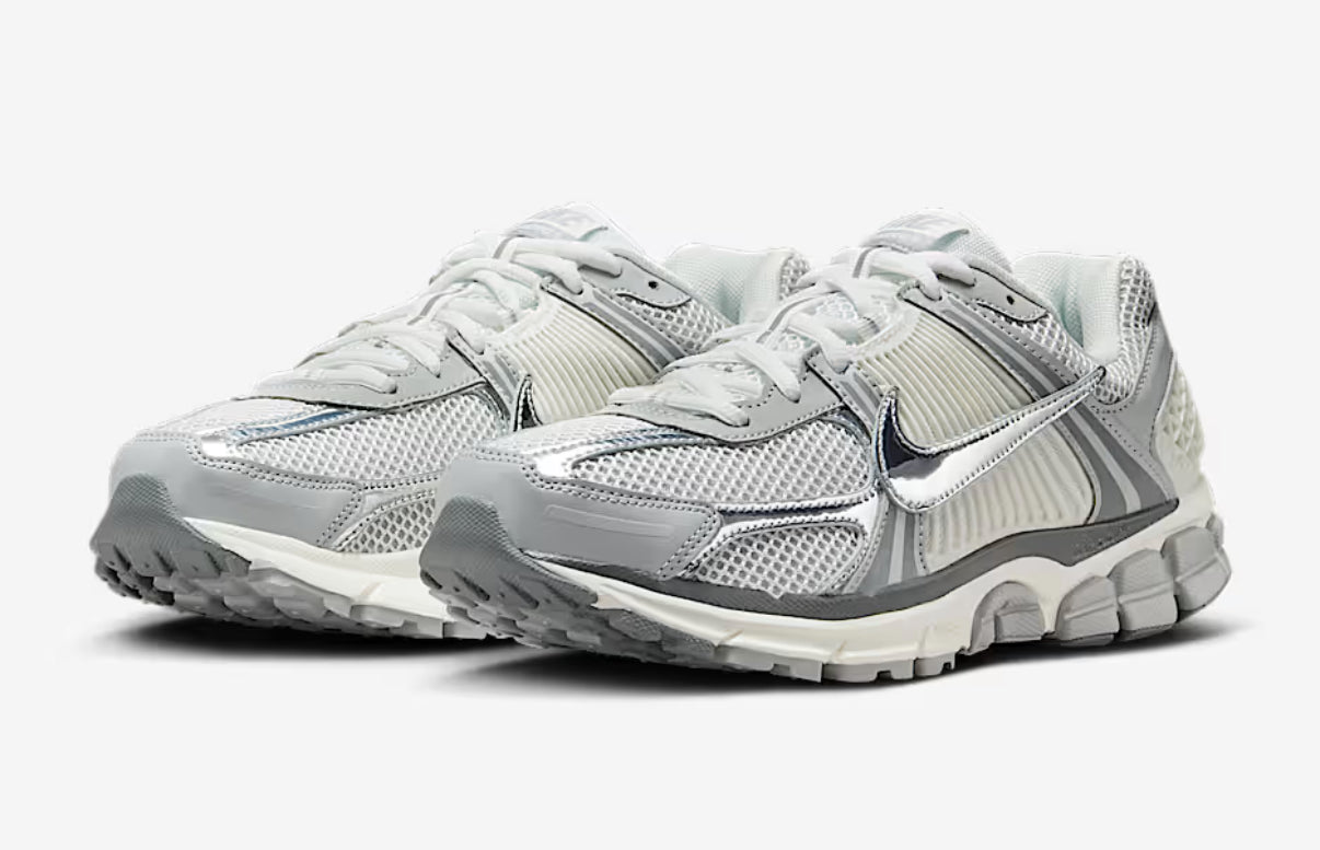 Nike Zoom Vomero 5 "Metallic Silver”
