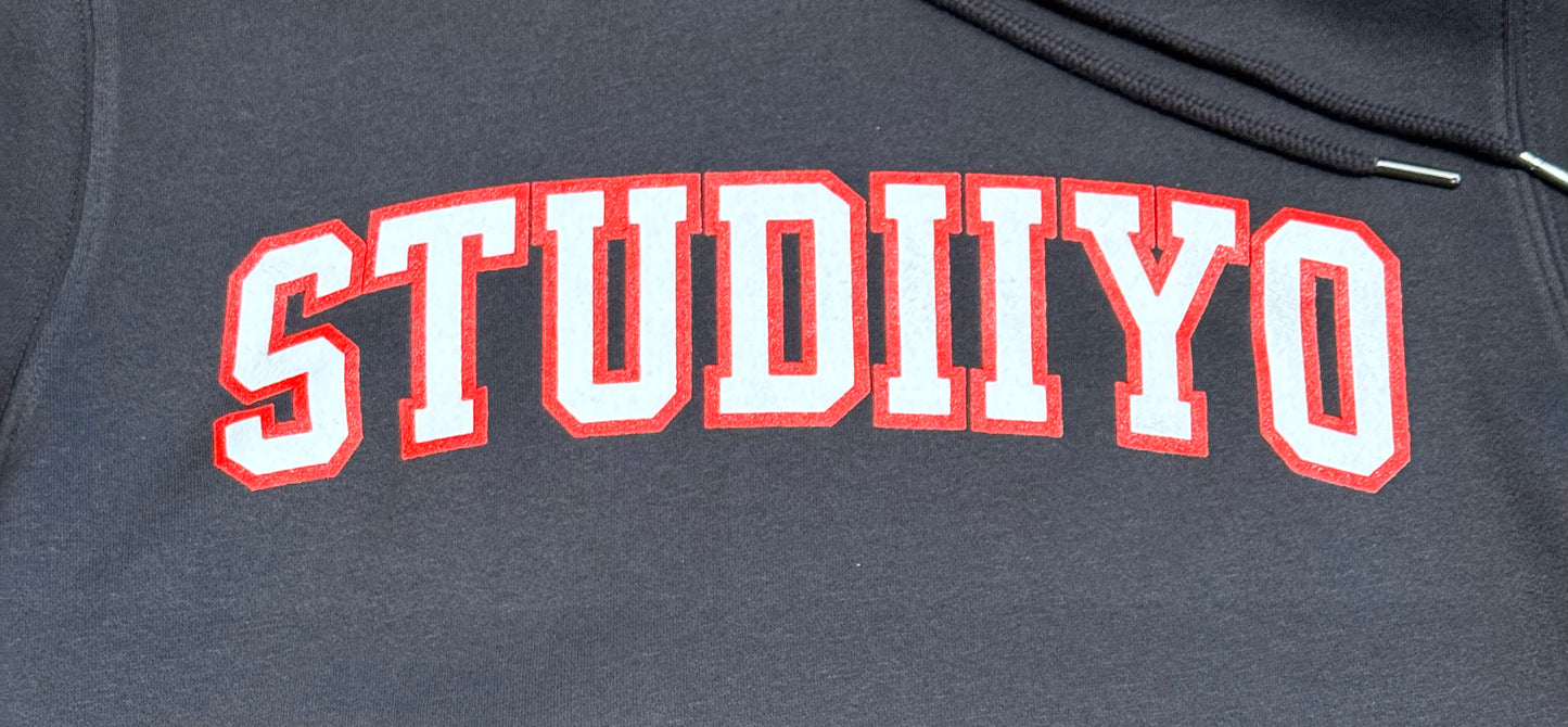 S23 Studiiyo Chicago Hoodie