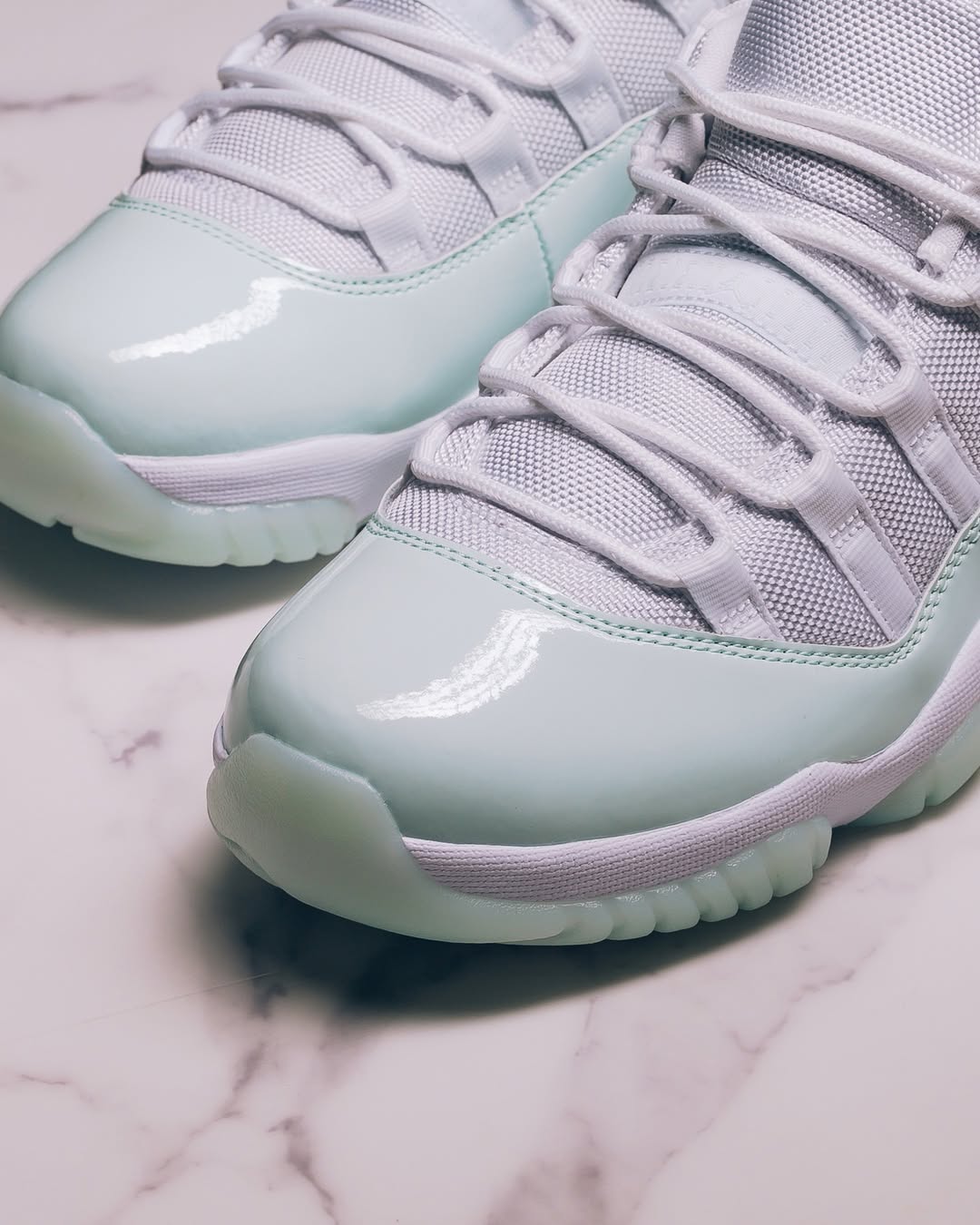 Air Jordan 11 Women's Retro Low "Igloo"