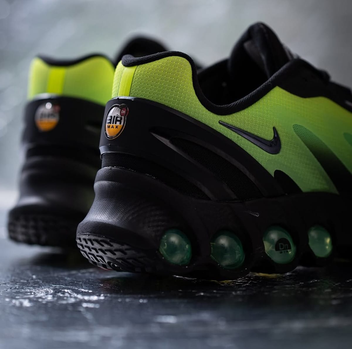 Nike Air Max DN8 AMD