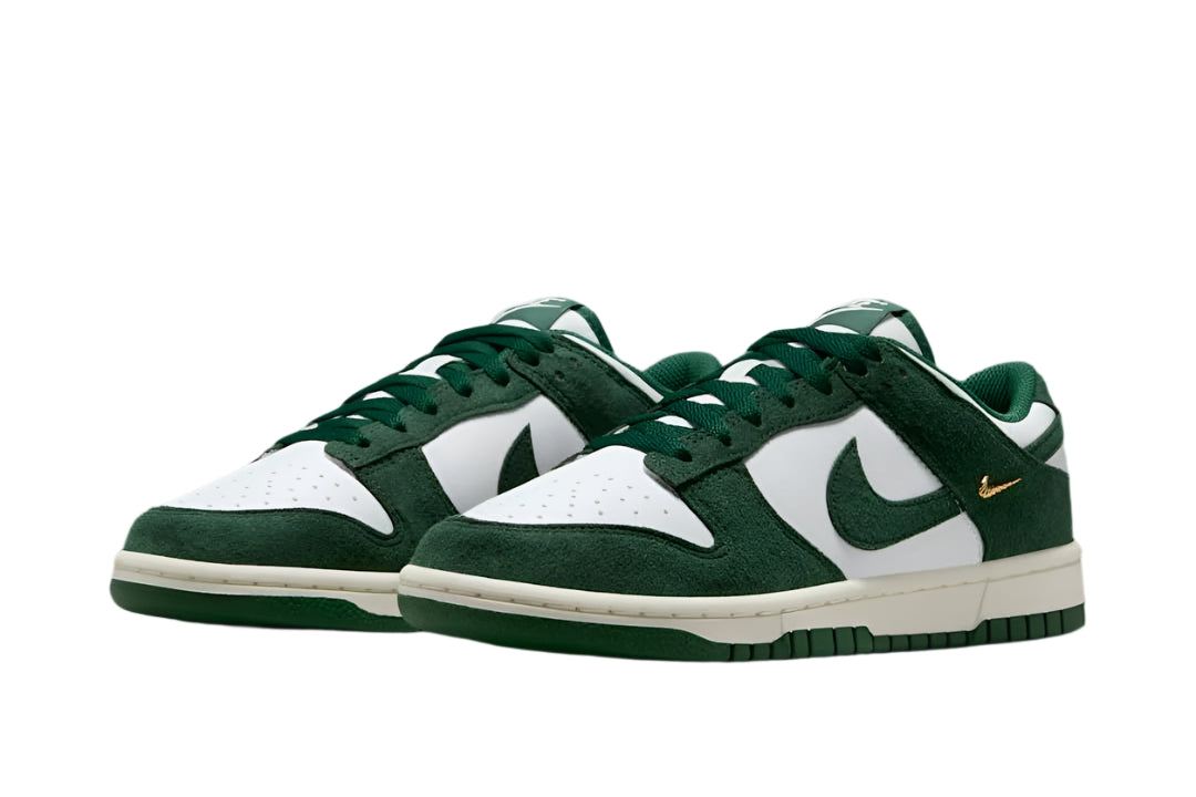 Nike Dunk Low (W) "Gorge Green"