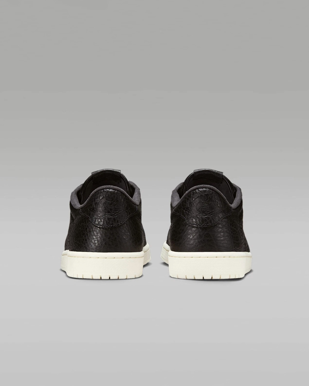 Air Jordan 1 Retro Low NS "Black"