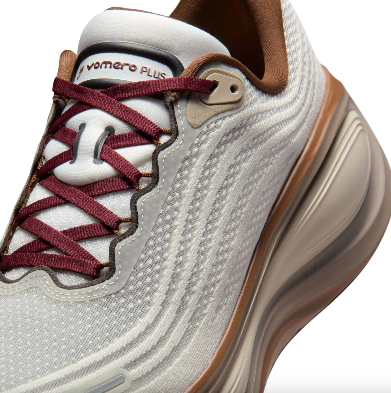 Nike Vomero Plus QS “Sail and Baroque Brown”