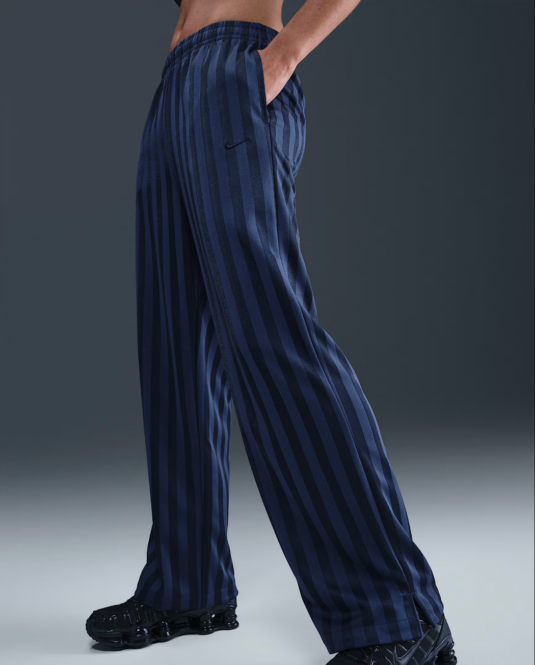 Nike Sportswear Women's Mid-Rise Loose Jacquard Striped Track Pants