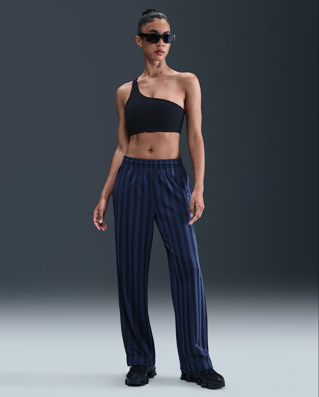 Nike Sportswear Women's Mid-Rise Loose Jacquard Striped Track Pants