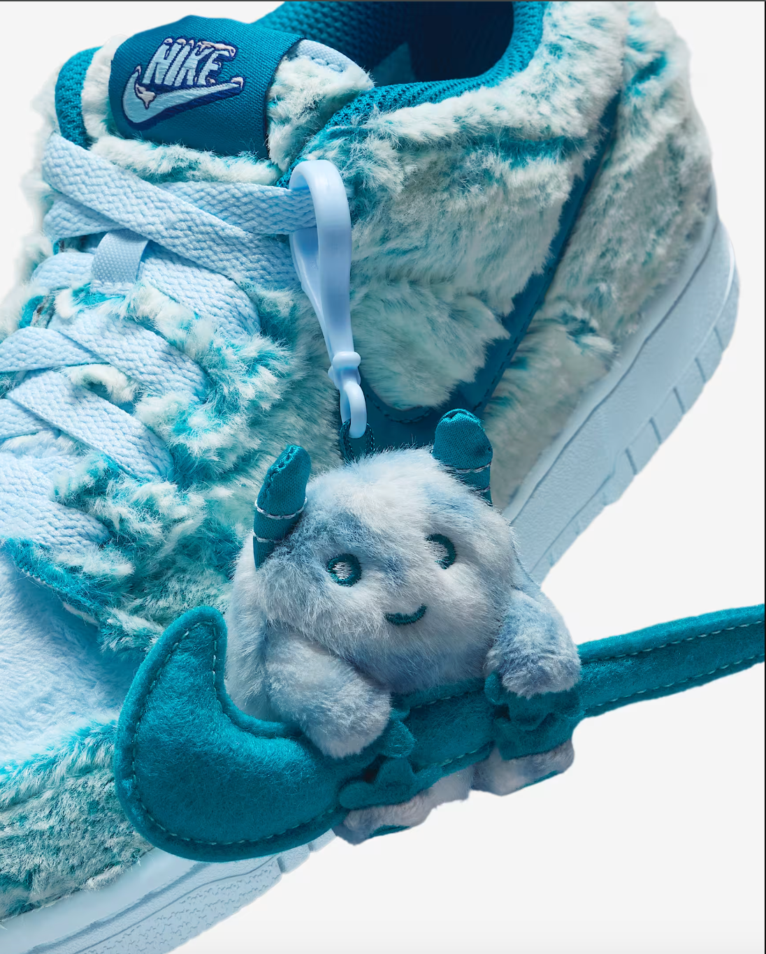 Nike Dunk Low BG "Abominable Snowman "