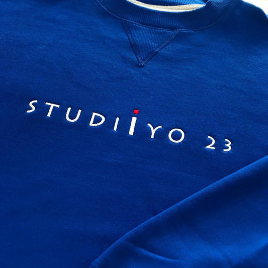 STUDIIYO23 Embroidered Font Champion Crew "Blue”