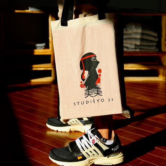 Studiiyo23 Mimi Canvas Tote