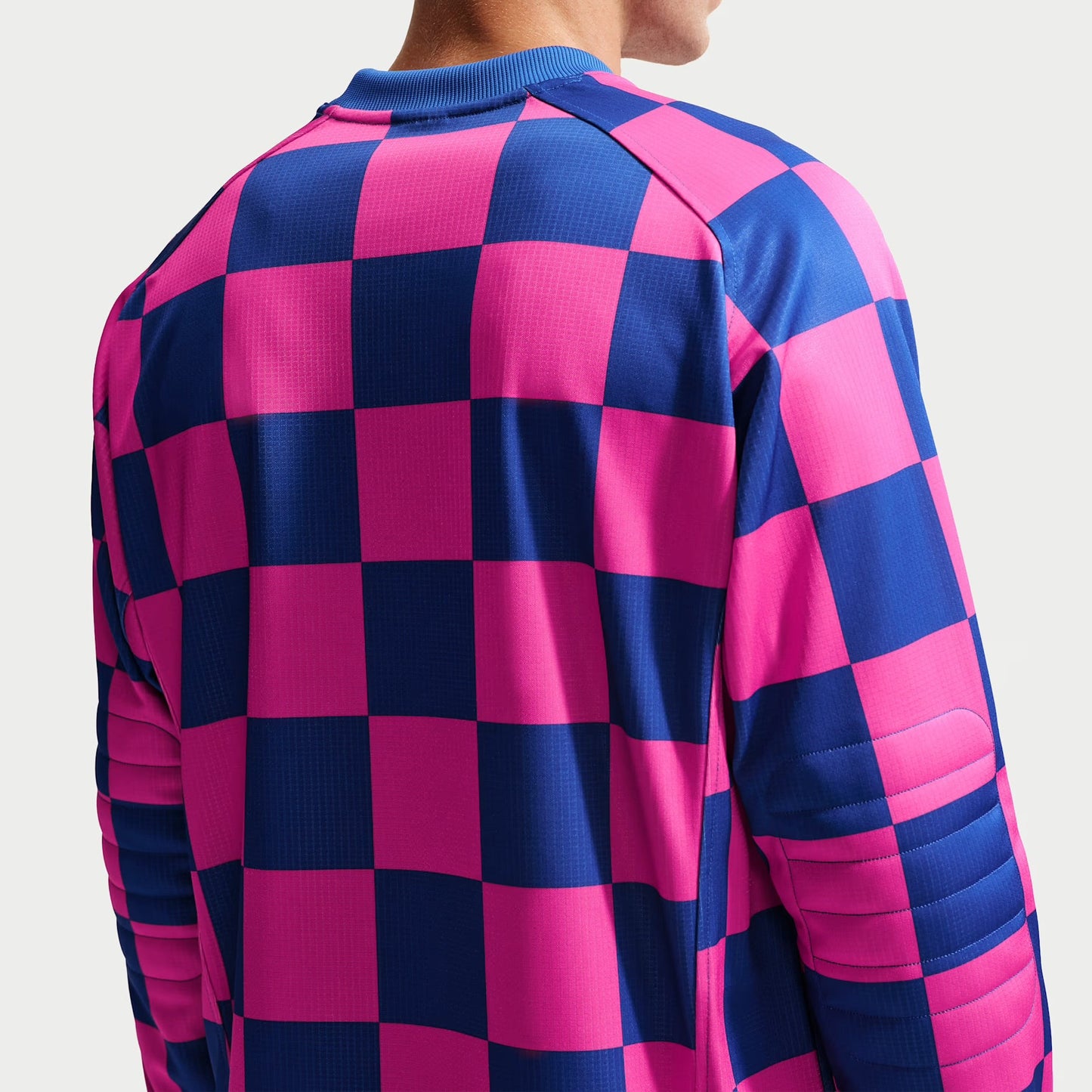Nike Sportswear Club Goalie Shirt “Pinksicle”