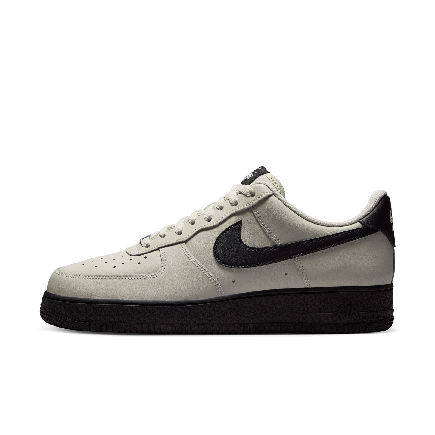 Nike Air Force 1 ‘07 “Light Bone”