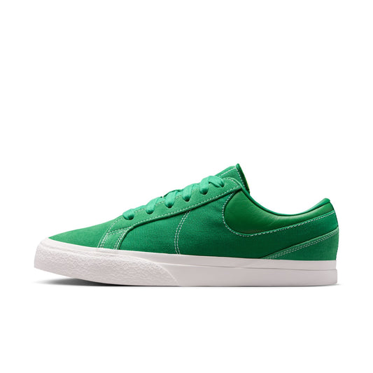 Nike Blazy “Pine Green”