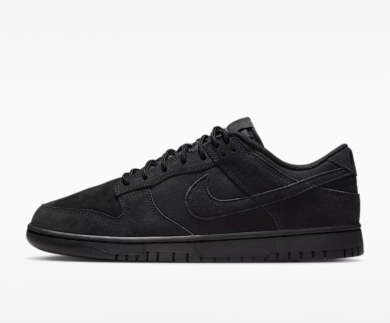 Nike Dunk Low Retro SE “Triple Black”