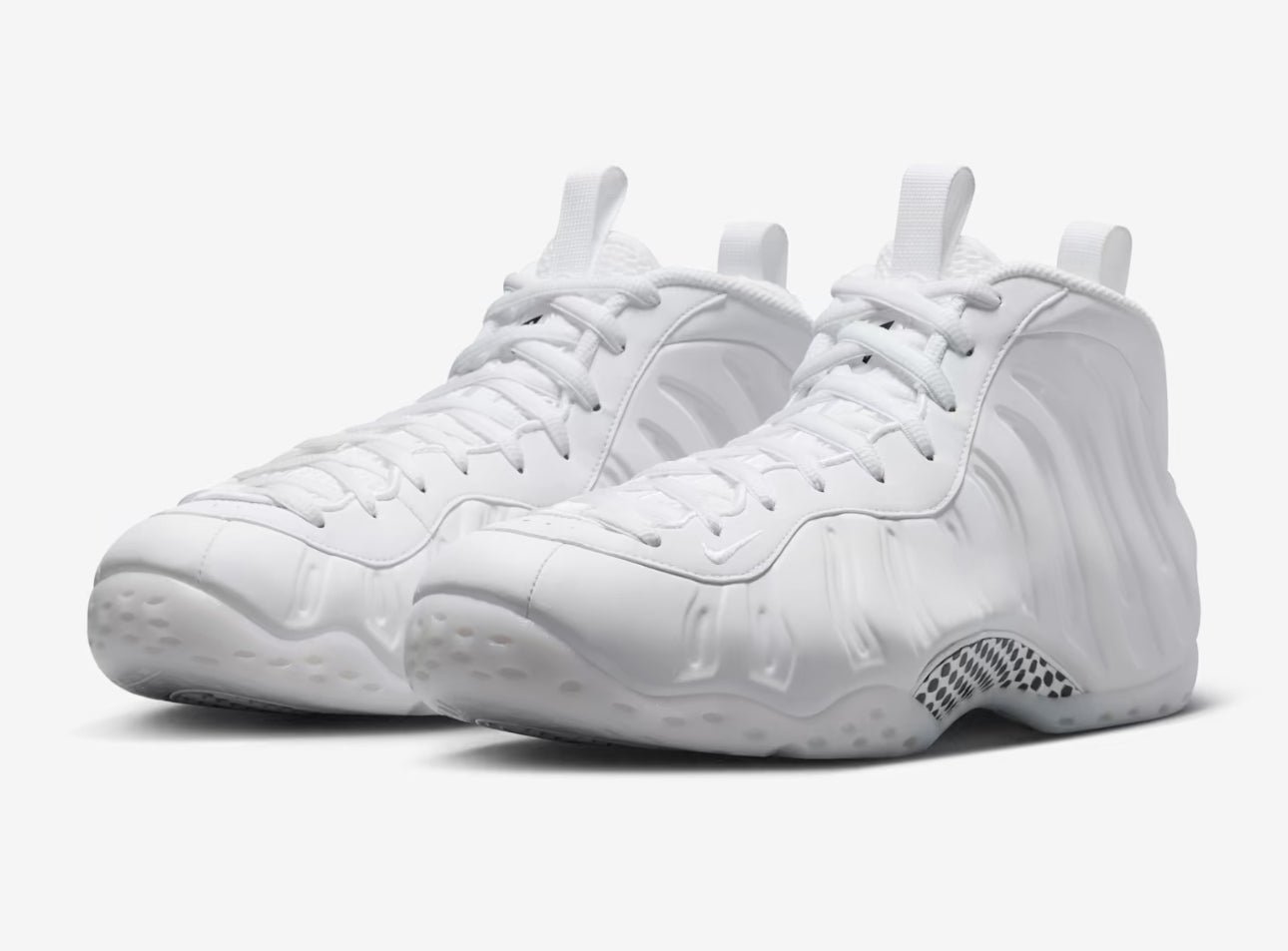 Nike Air Foamposite One “Triple White”