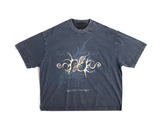 Jungles Jungles Gift Tee