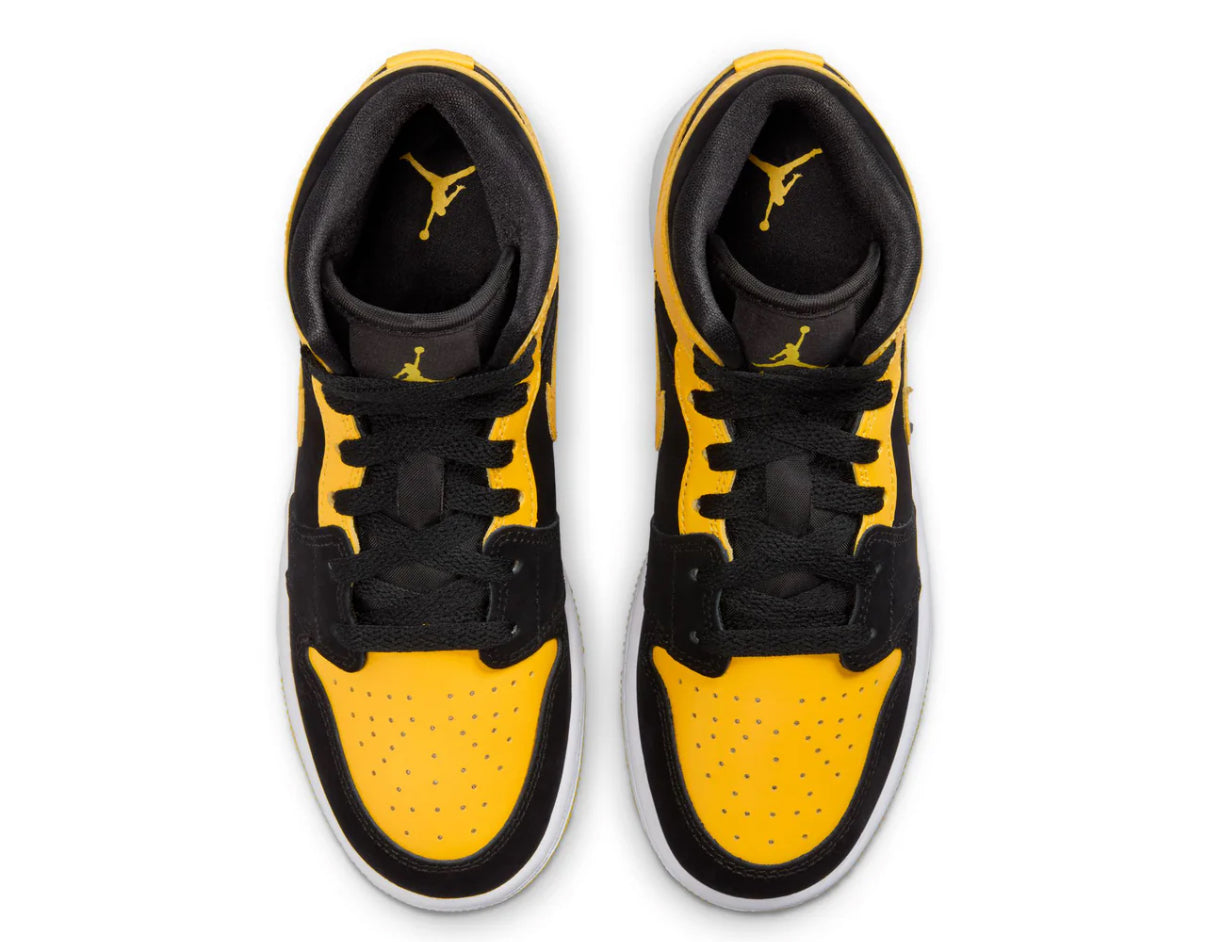 Air Jordan 1 Mid SE (GS) "New Love”