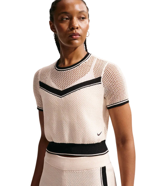 Nike Women's Sportswear Chill Knit Tight Cropped Top