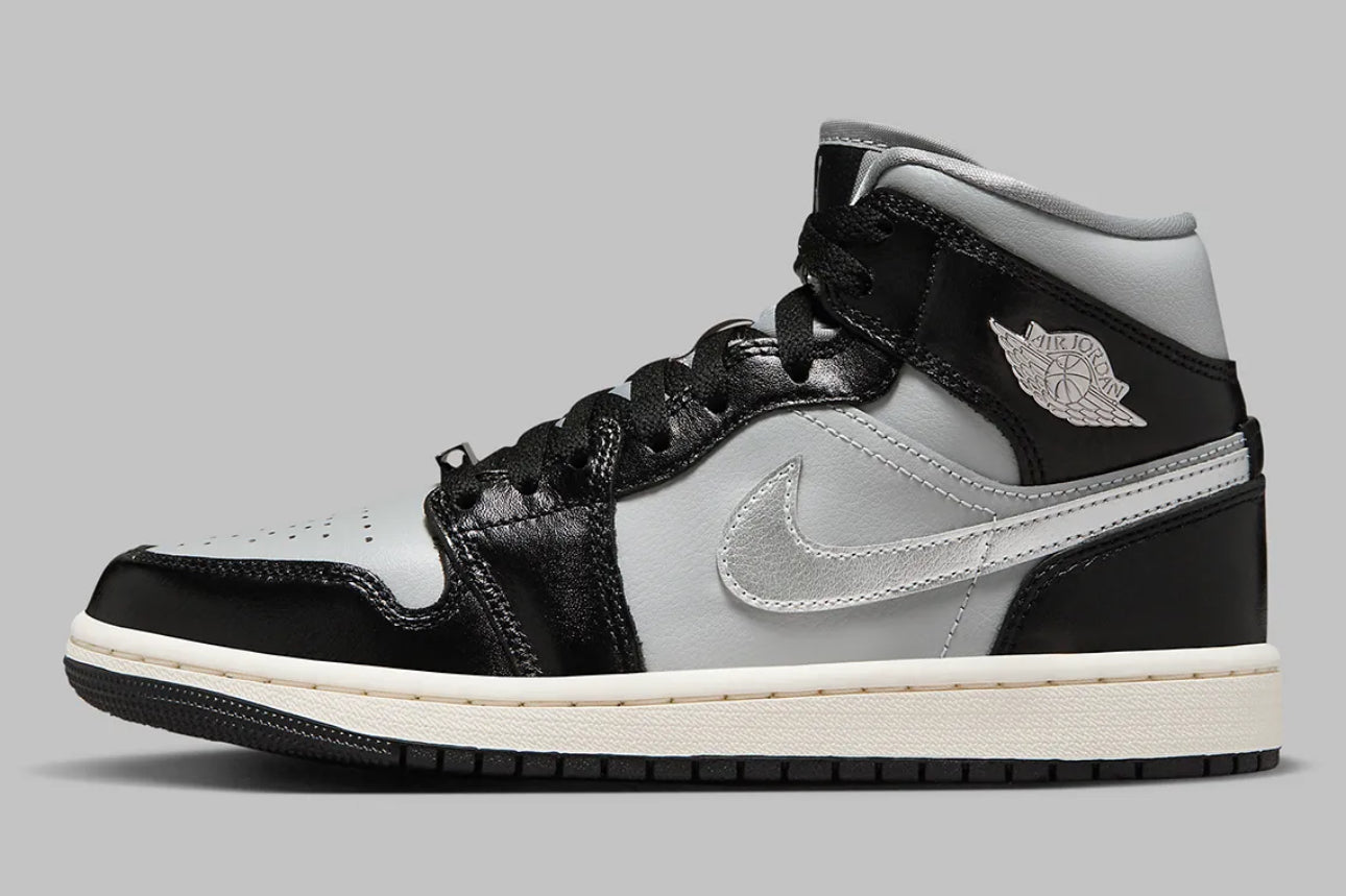 Air Jordan 1 Mid (W) “Metallic Silver”