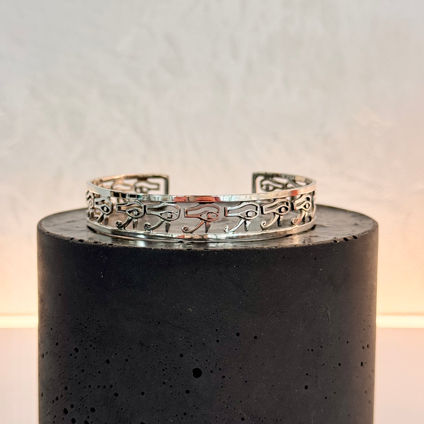 Sahara House 925 Silver Eye of Horus Cuff