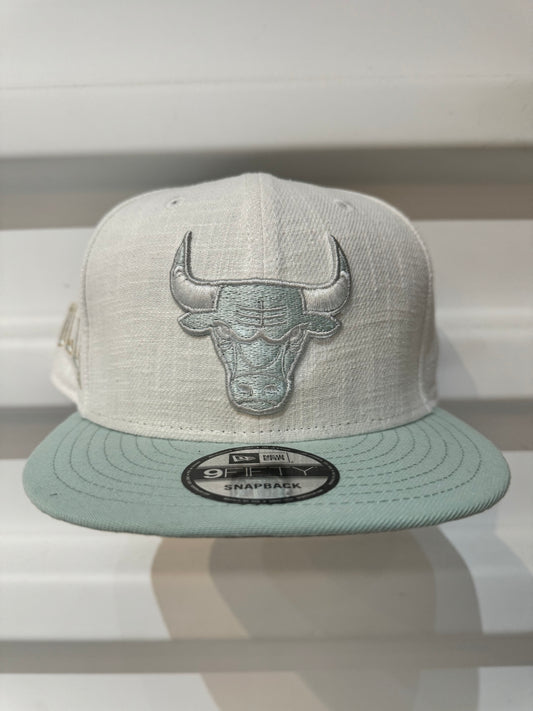 New Era Chicago Bulls Breeze 950 SnapBack