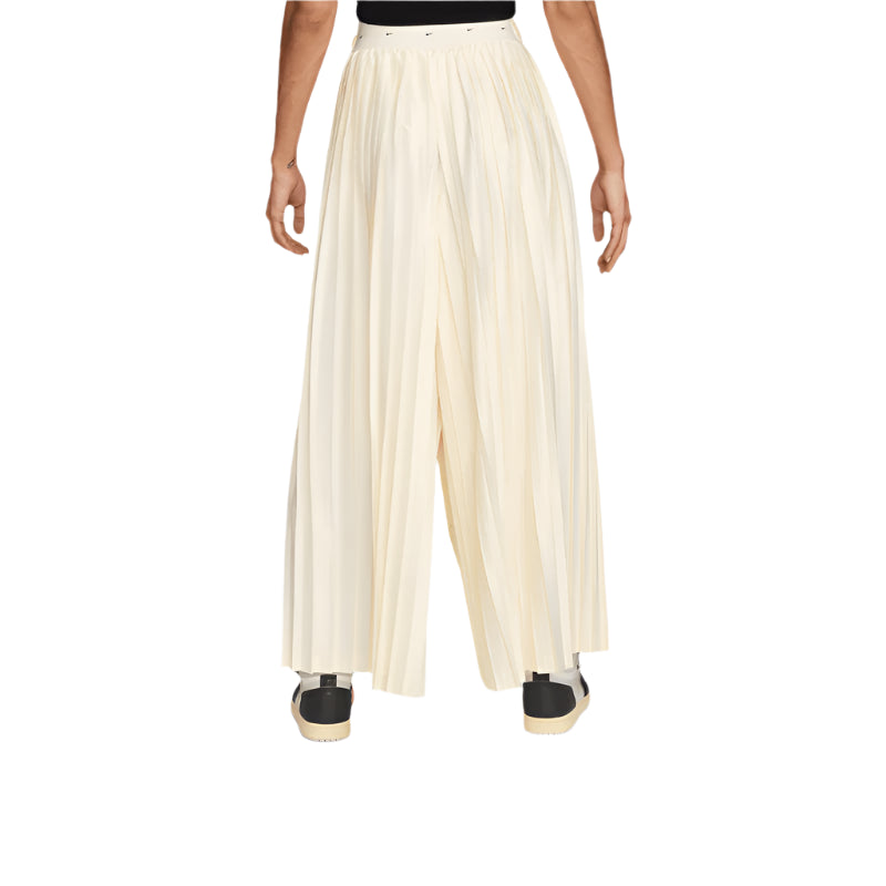 Nike Women's Sportswear Pleated Track Pants