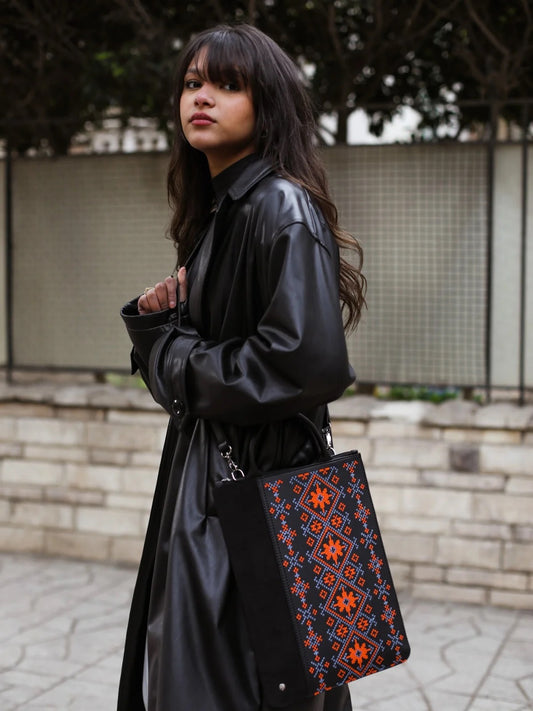 Palma Ethnic Laptop Sleeve (Black)