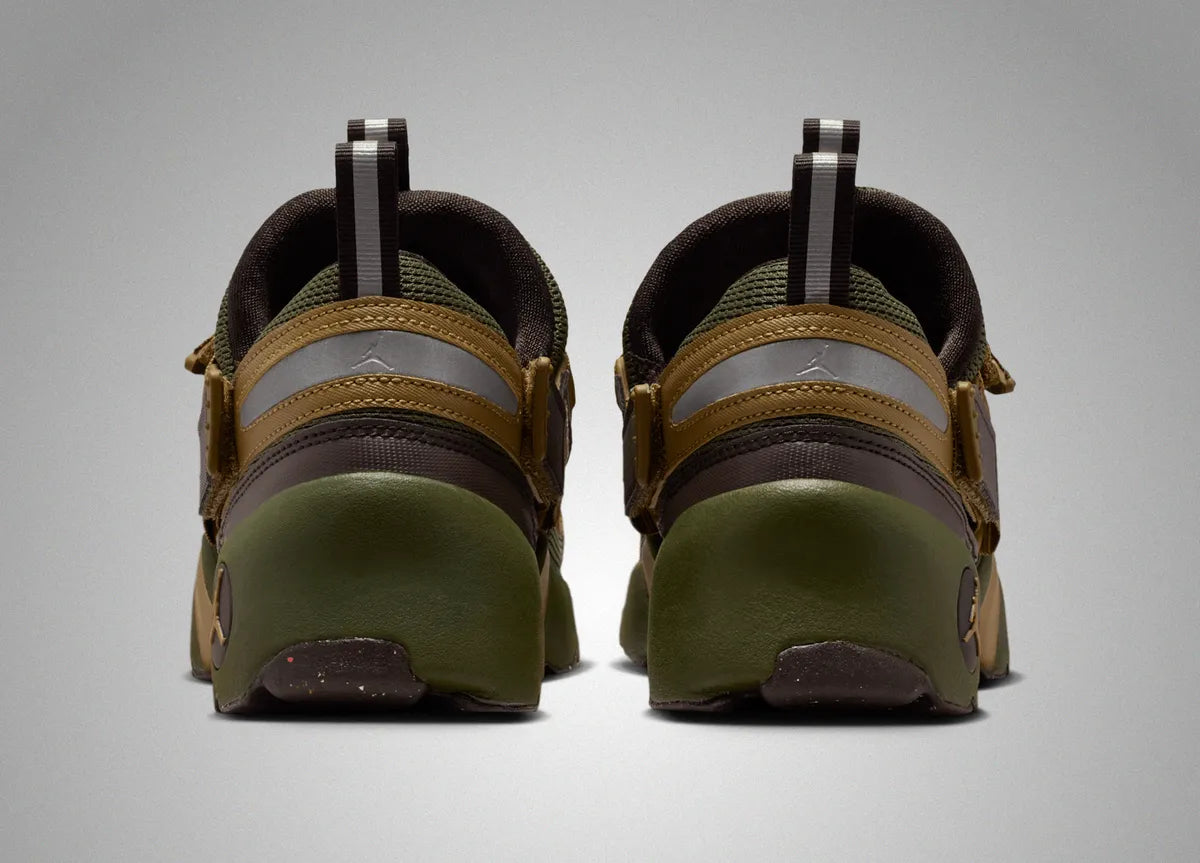 Jordan Trunner LX (W) "Brown Kelp”