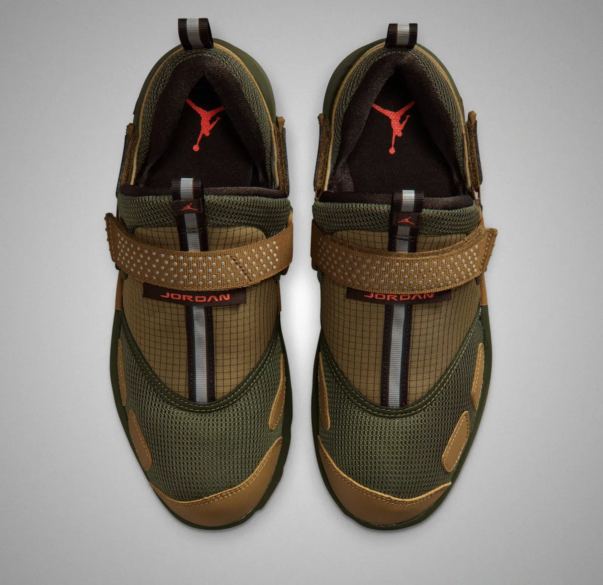 Jordan Trunner LX (W) "Brown Kelp”
