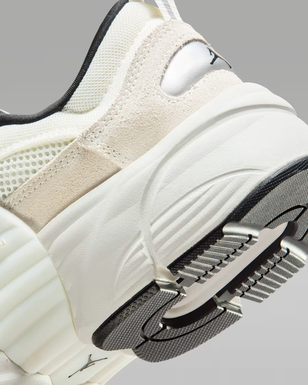 Jordan Trunner O/S “Sail”