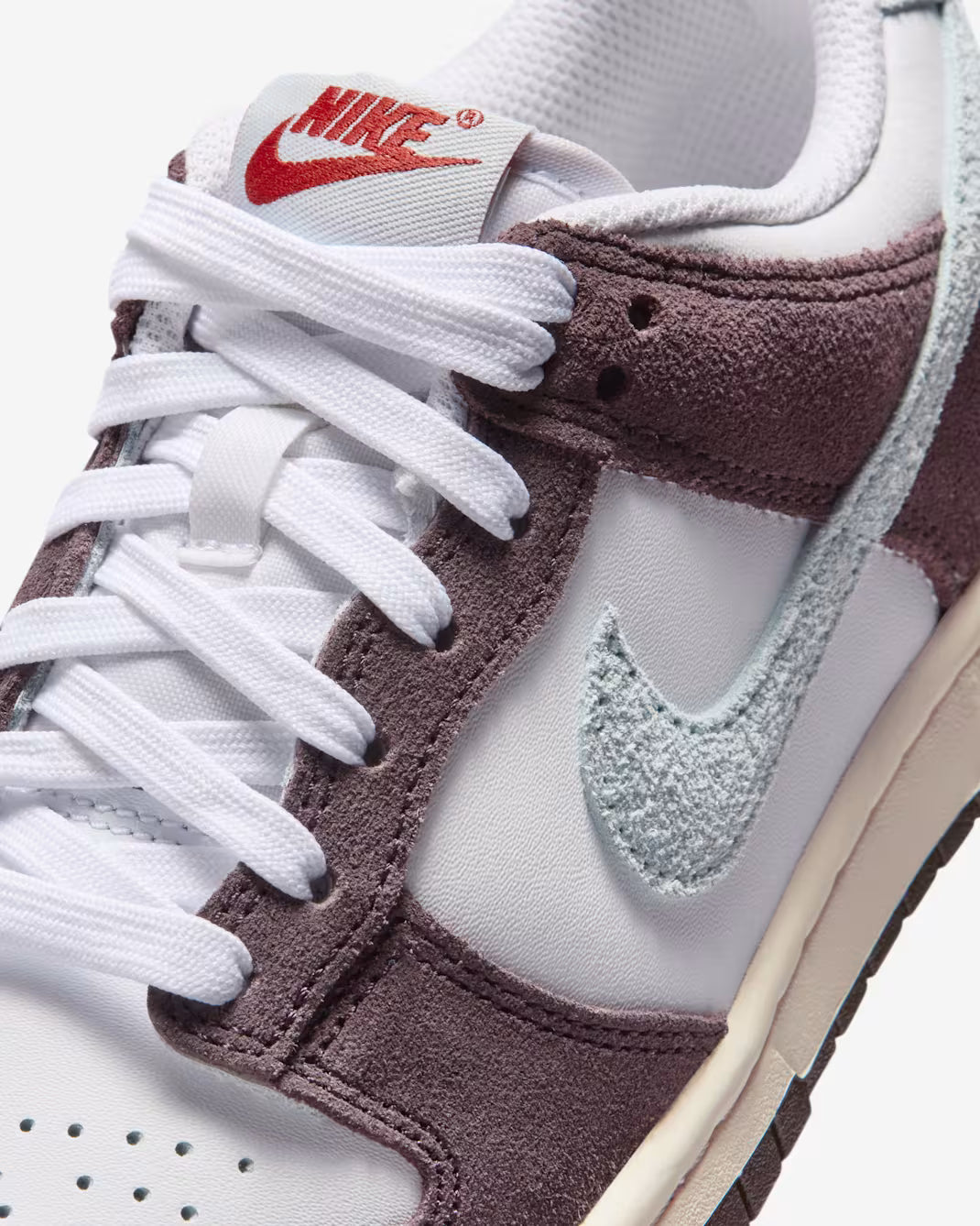 Nike Dunk Low SE (GS) "Glacier Blue "
