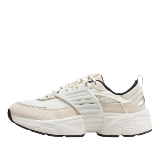 Jordan Trunner O/S “Sail”