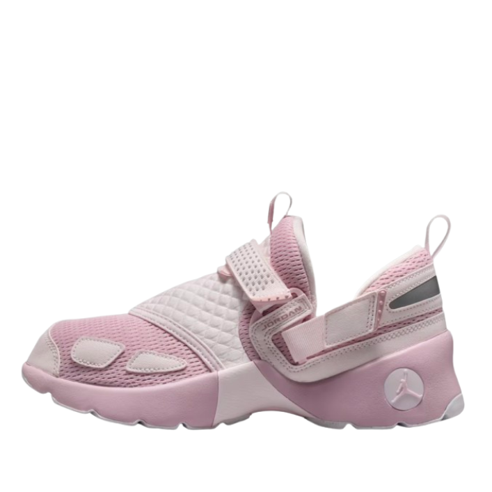 Jordan Trunner LX (W) "Iced Carmine”