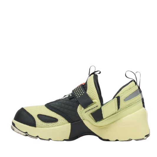 Jordan Trunner LX (W) "Luminous Green"