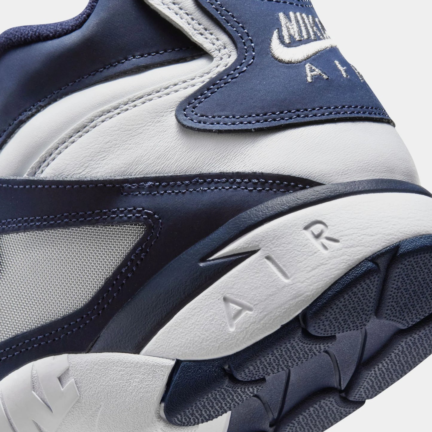 Nike Air Diamond Turf 93 "Cowboys"