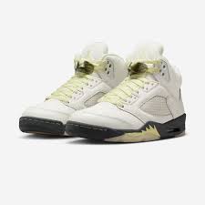 Air Jordan 5 Retro (W) “Luminous Green”