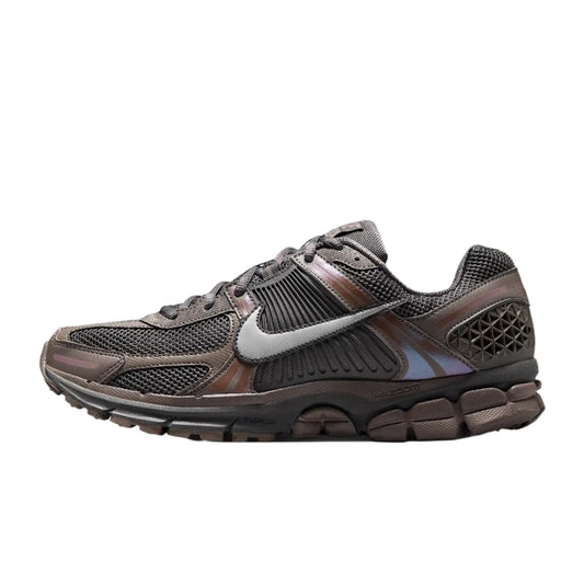 Nike Zoom Vomero 5 "Cave Stone”