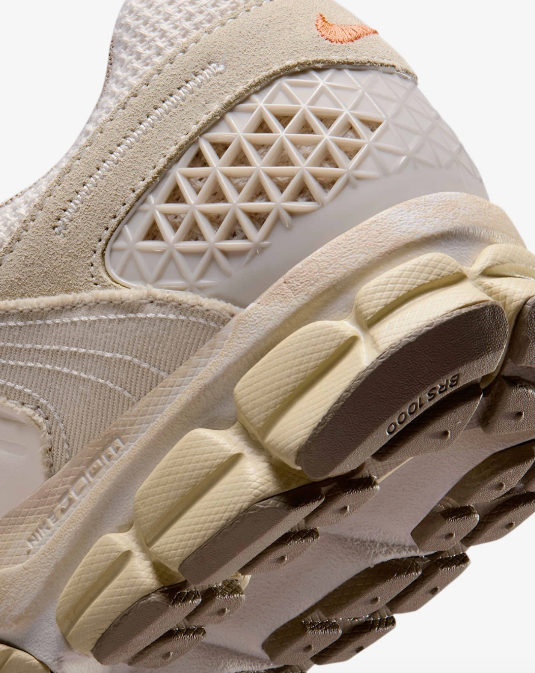 Nike Zoom Vomero 5 "Orewood”