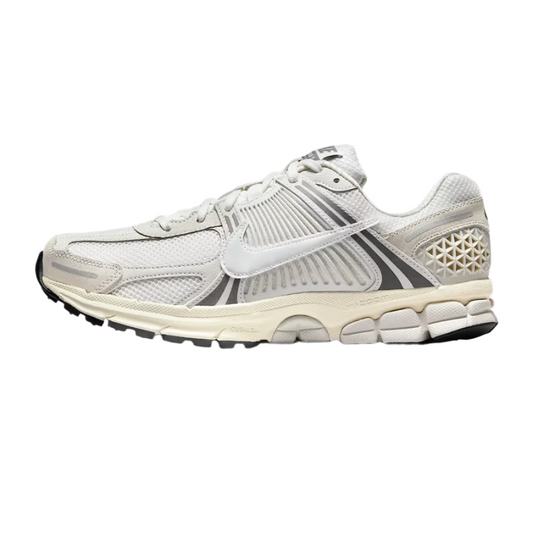 Nike Zoom Vomero 5 "Platinum Tint”