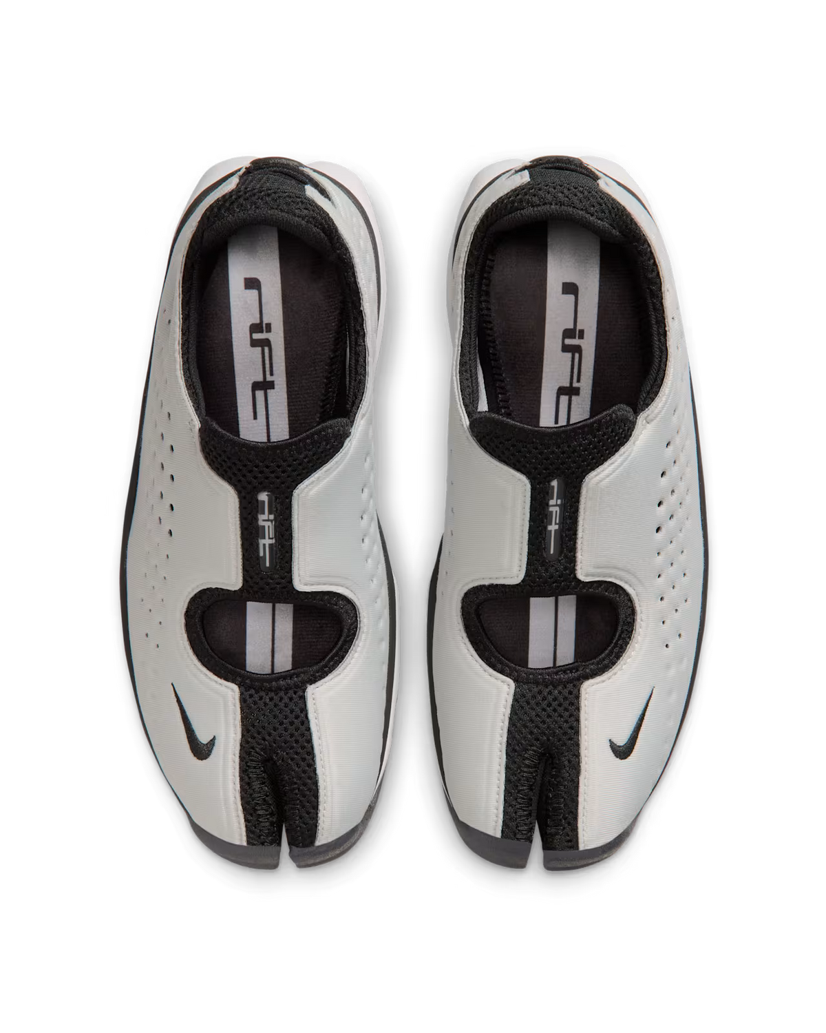 Nike (W) Rift 2 "Black and Metallic Silver"