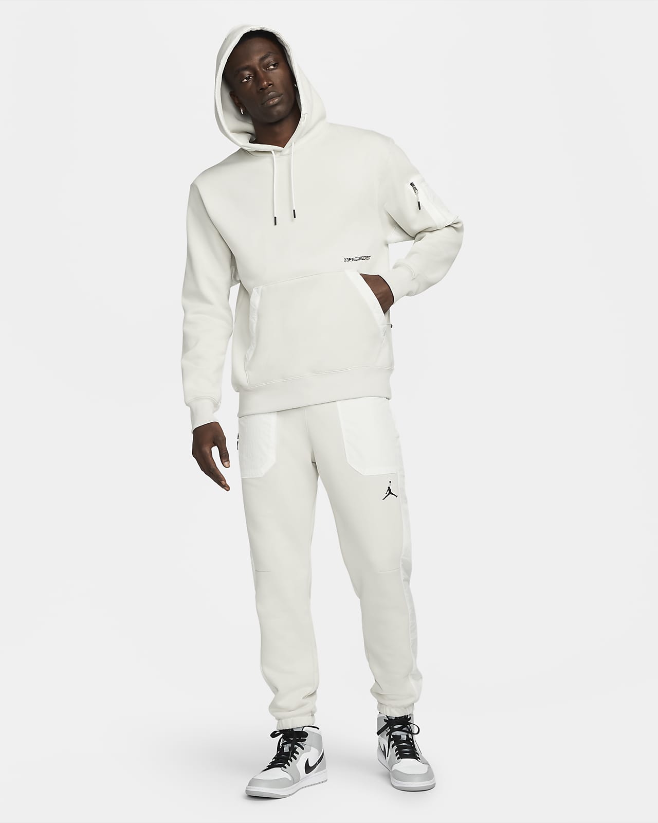 Jordan 23 Engineered Sweatpant Light Bone STUDIIYO23